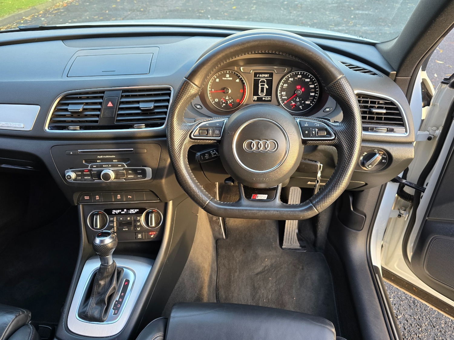 Used Audi Q3 2017 for sale - 76618932: Photo 3