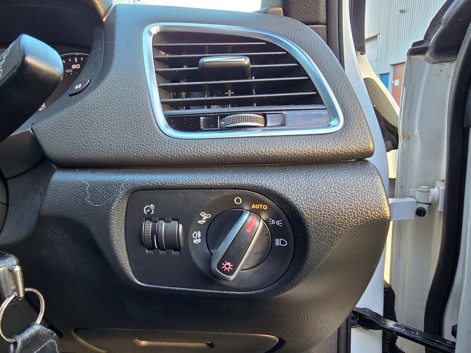 Used Audi Q3 2017 for sale - 76618932: Photo 38