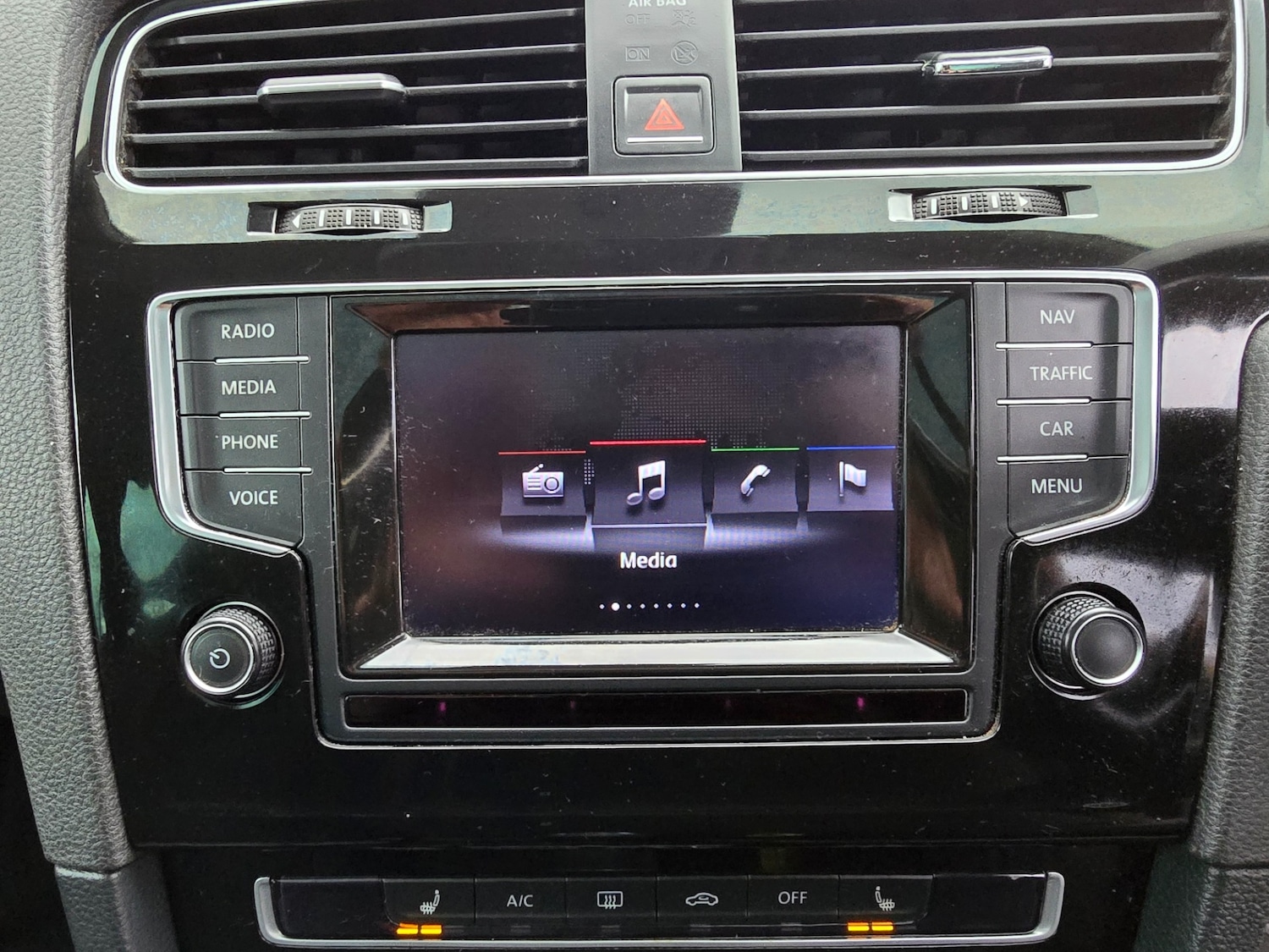 Used Volkswagen Golf 2013 for sale - 76669490: Photo 16