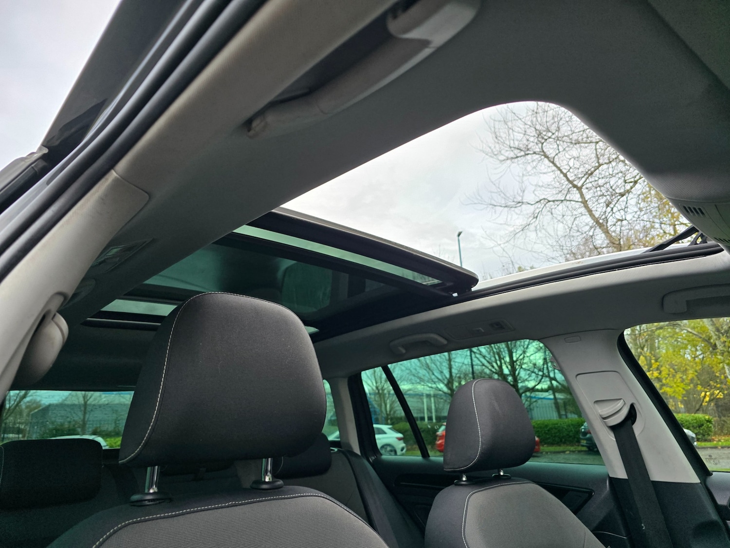 Used Volkswagen Golf 2013 for sale - 76669490: Photo 3