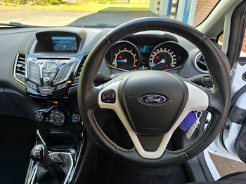 Used Ford Fiesta 2017 for sale - 75499046: Photo