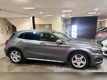 Mercedes-Benz - GLA
