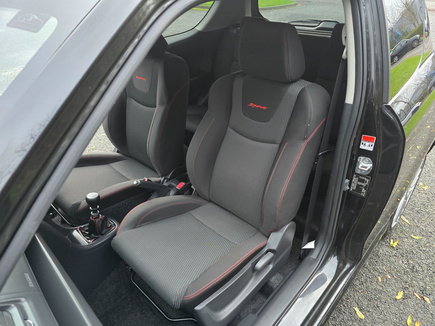 Used Suzuki Swift 2012 for sale - 76559623: Photo 14