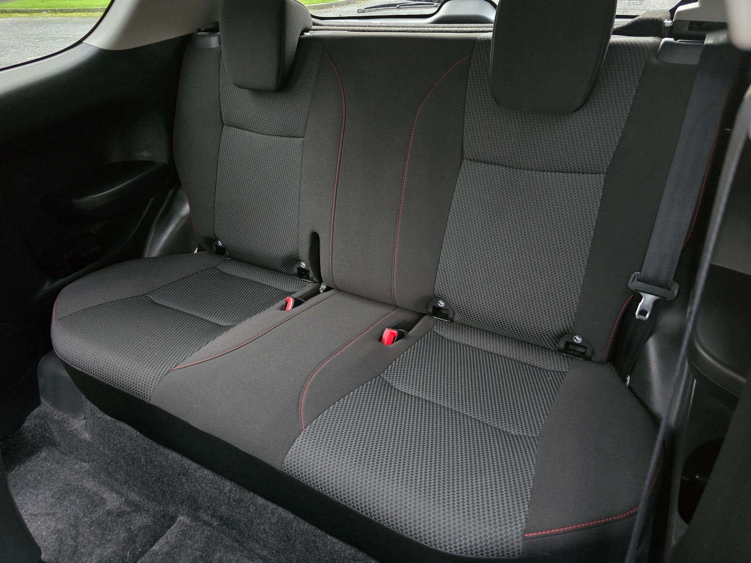 Used Suzuki Swift 2012 for sale - 76559623: Photo 18