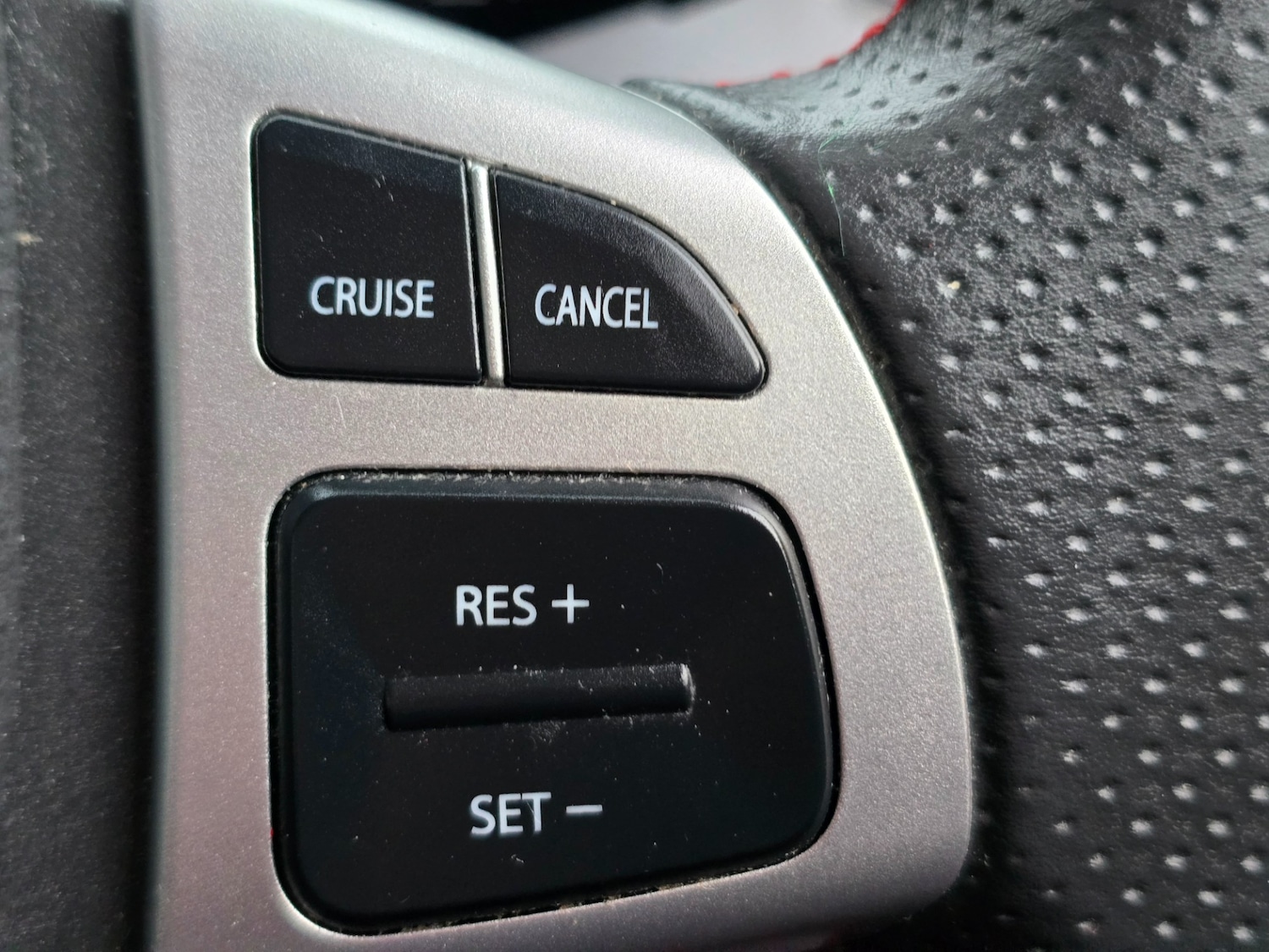 Used Suzuki Swift 2012 for sale - 76559623: Photo 22