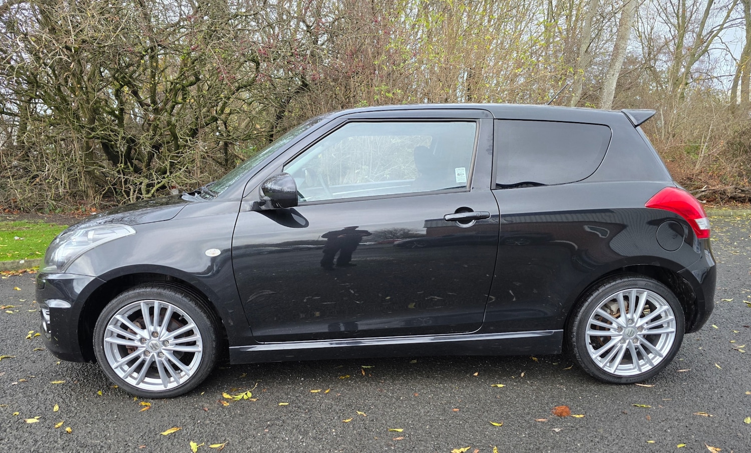 Used Suzuki Swift 2012 for sale - 76559623: Photo 8