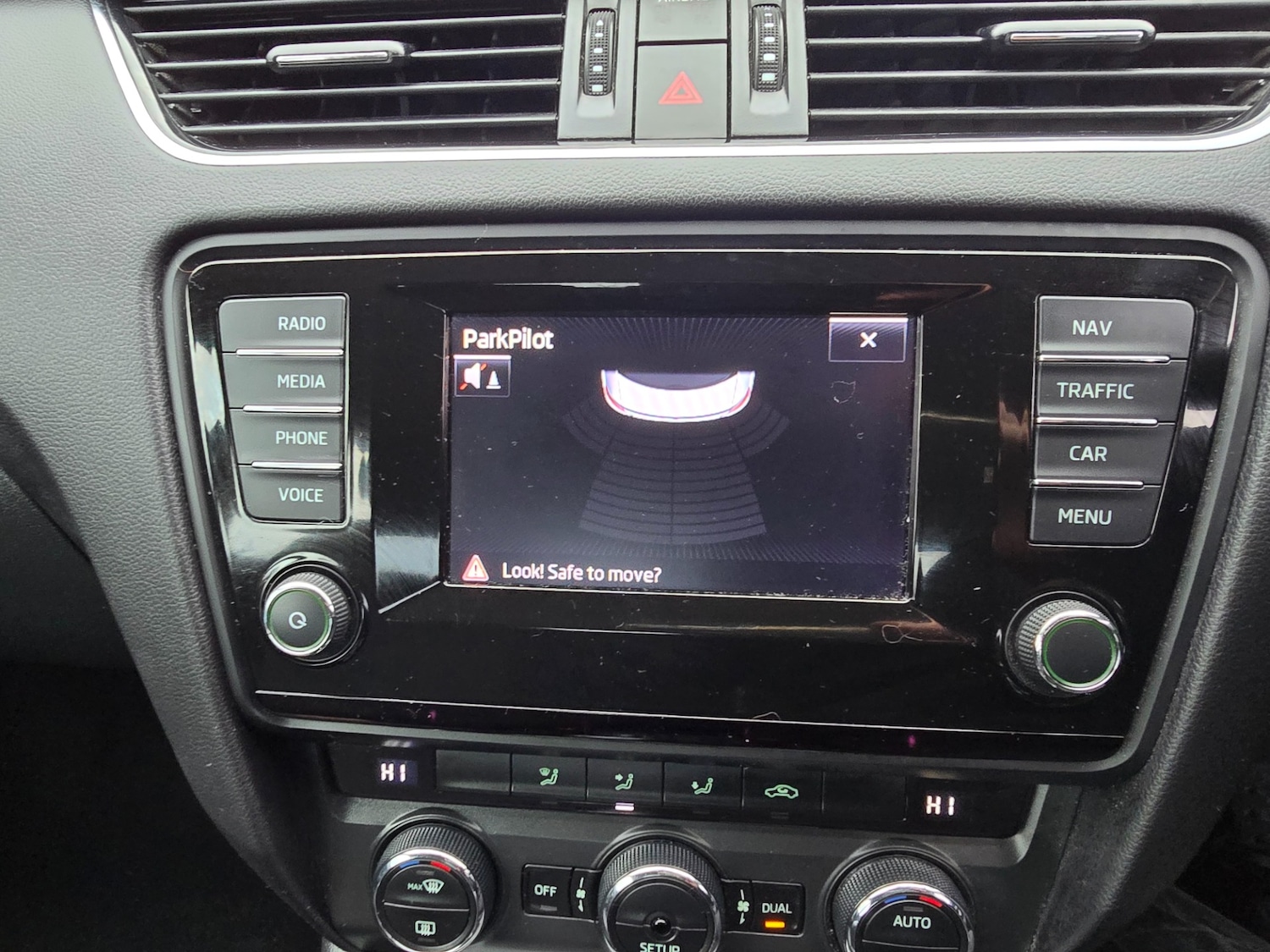 Used Skoda Octavia 2014 for sale - 76559728: Photo 14