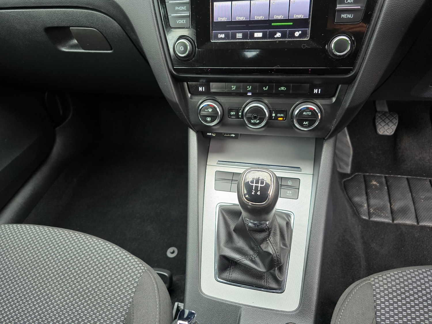 Used Skoda Octavia 2014 for sale - 76559728: Photo 15