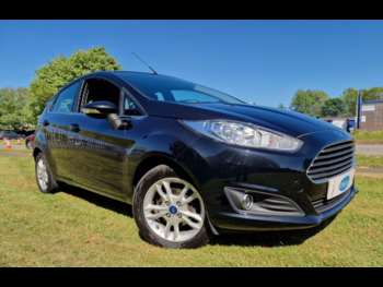 2015 (15) - 1.0 EcoBoost Zetec 5dr, STUNNING LOW MILEAGE EXAMPLE