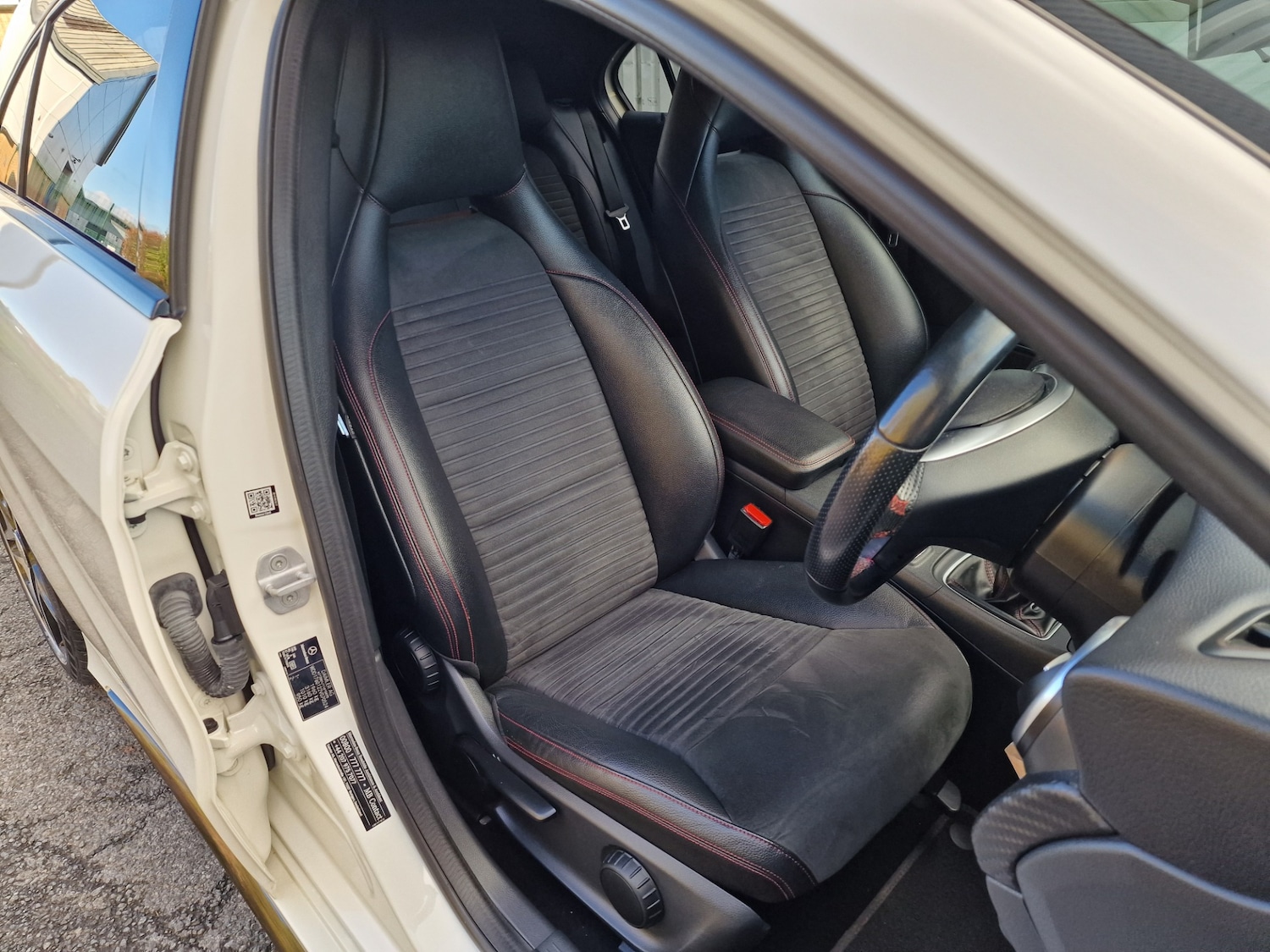 Used Mercedes-Benz A-Class 2015 for sale - 76384419: Photo 17