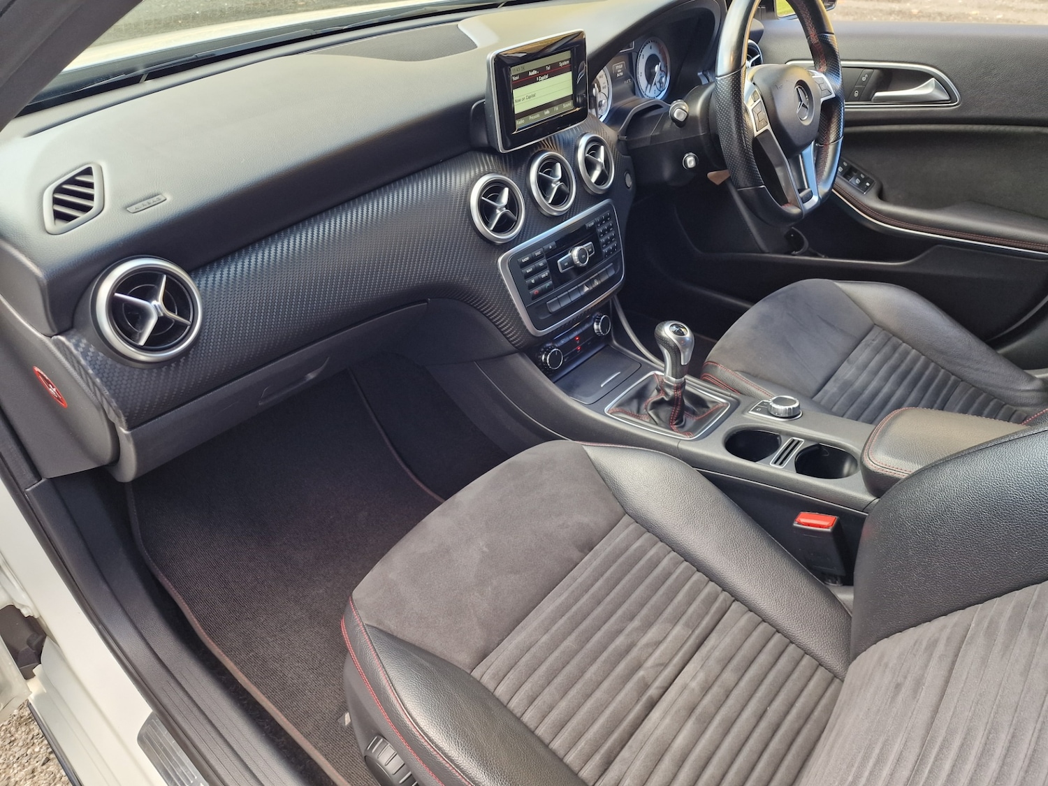 Used Mercedes-Benz A-Class 2015 for sale - 76384419: Photo 25