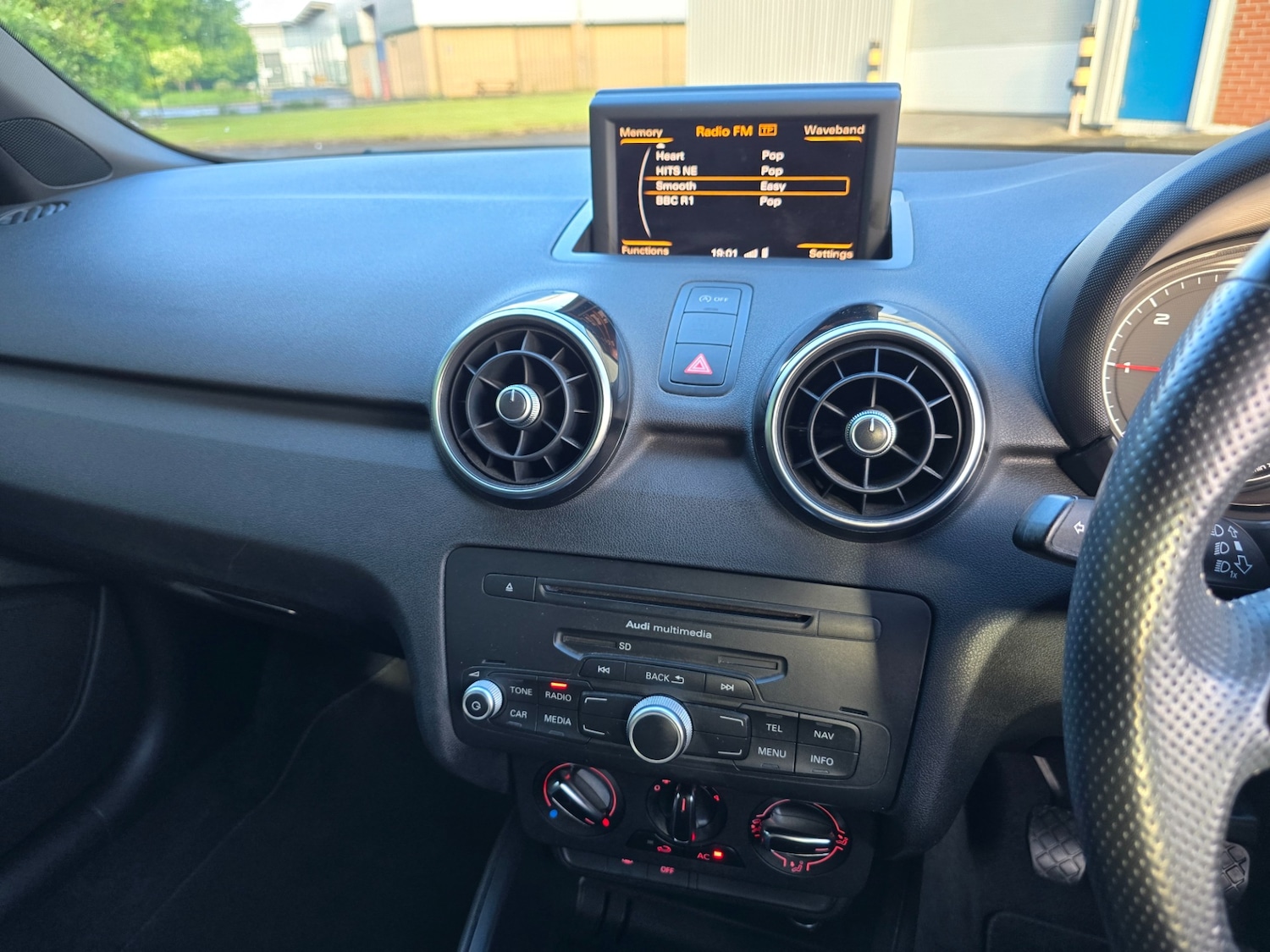 Used Audi A1 2014 for sale - 76332776: Photo 17