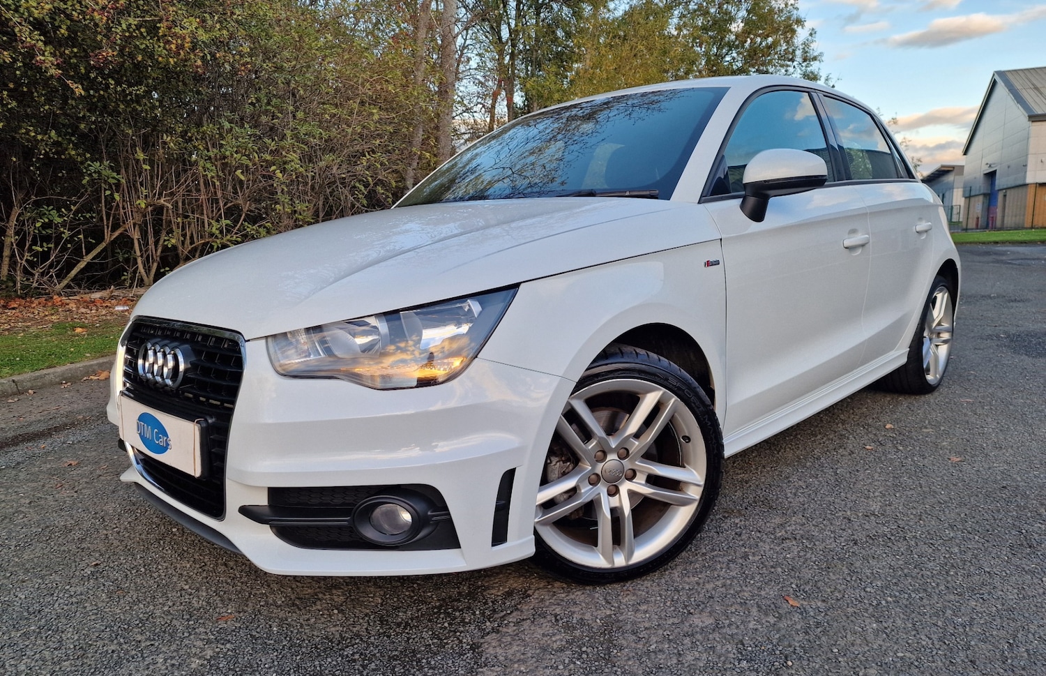 Used Audi A1 2014 for sale - 76332776: Photo 2