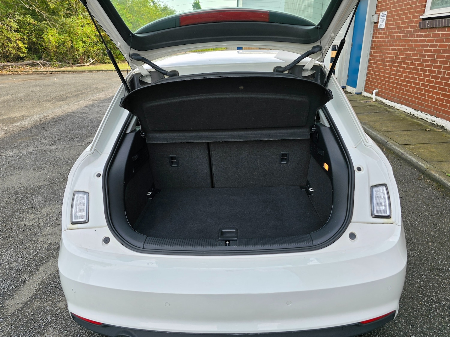 Used Audi A1 2014 for sale - 76332776: Photo 27