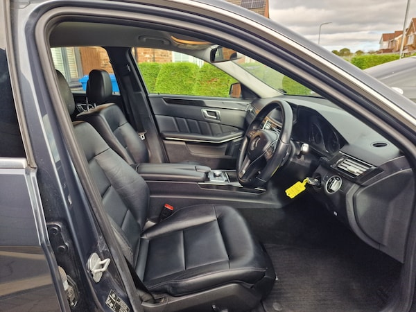 Used Mercedes-Benz E Class 2013 for sale - 76210899: Photo 23
