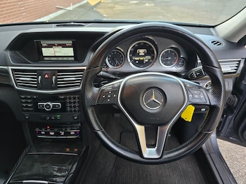 Used Mercedes-Benz E Class 2013 for sale - 76210899: Photo 3