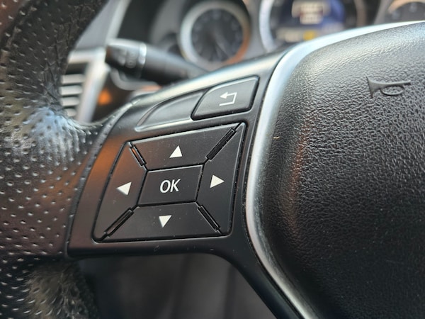 Used Mercedes-Benz E Class 2013 for sale - 76210899: Photo 41