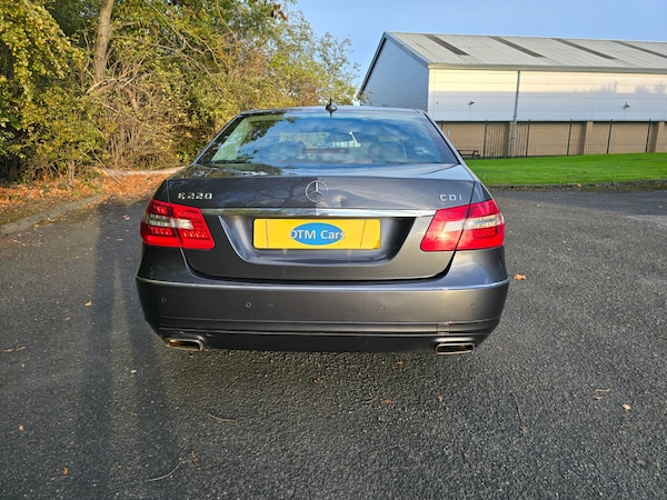 Used Mercedes-Benz E Class 2013 for sale - 76210899: Photo 44