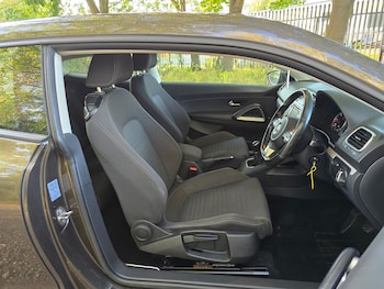 Used Volkswagen Scirocco 2014 for sale - 75861397: Photo