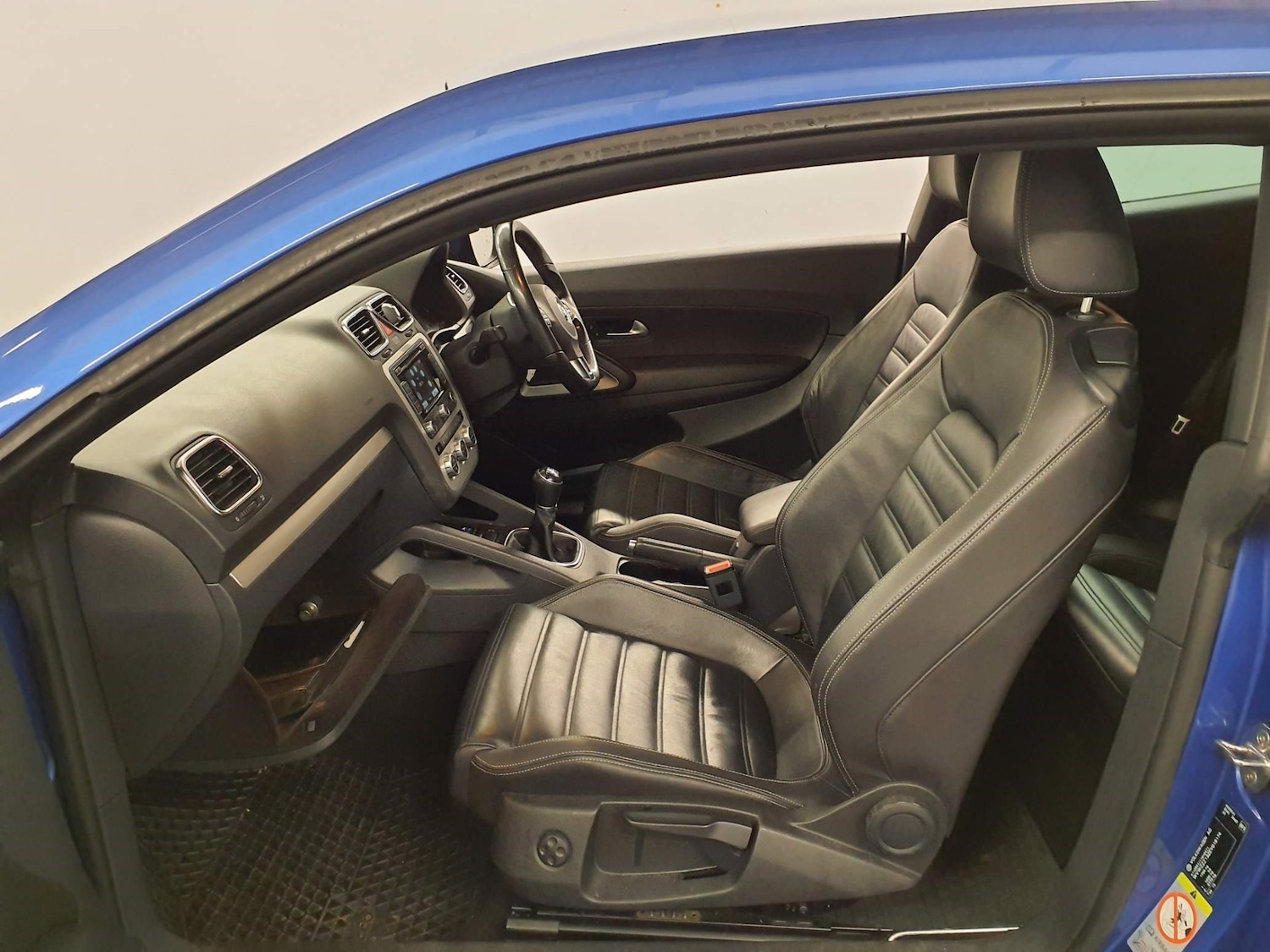 Used Volkswagen Scirocco 2014 for sale - 76484248: Photo 7