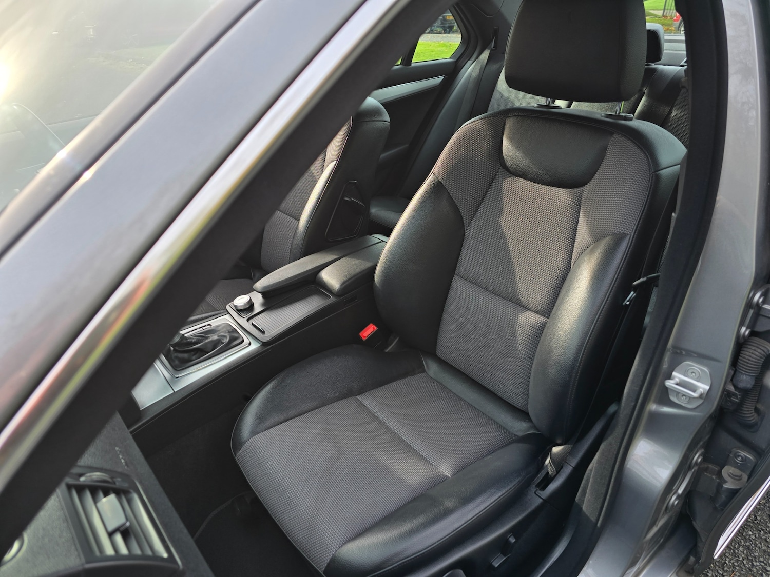 Used Mercedes-Benz C Class 2010 for sale - 76334410: Photo 11