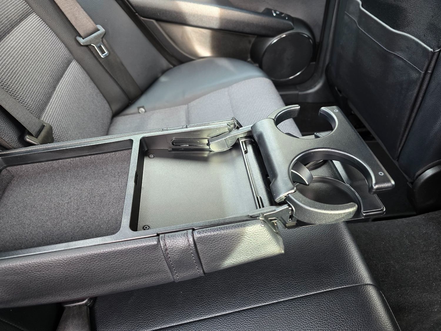 Used Mercedes-Benz C Class 2010 for sale - 76334410: Photo 18