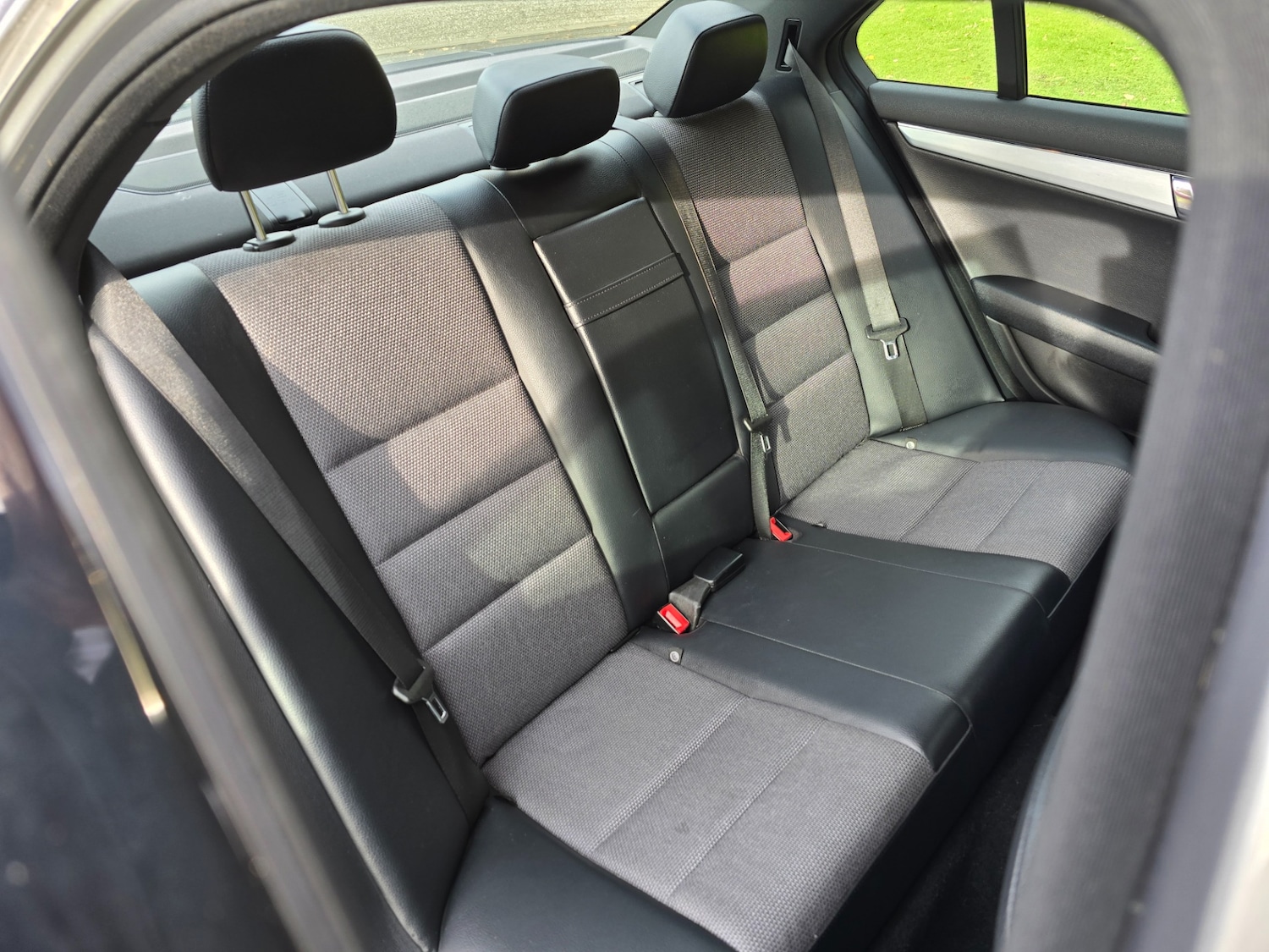 Used Mercedes-Benz C Class 2010 for sale - 76334410: Photo 21