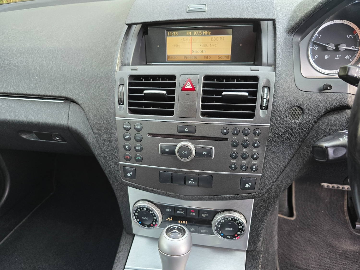 Used Mercedes-Benz C Class 2010 for sale - 76334410: Photo 27