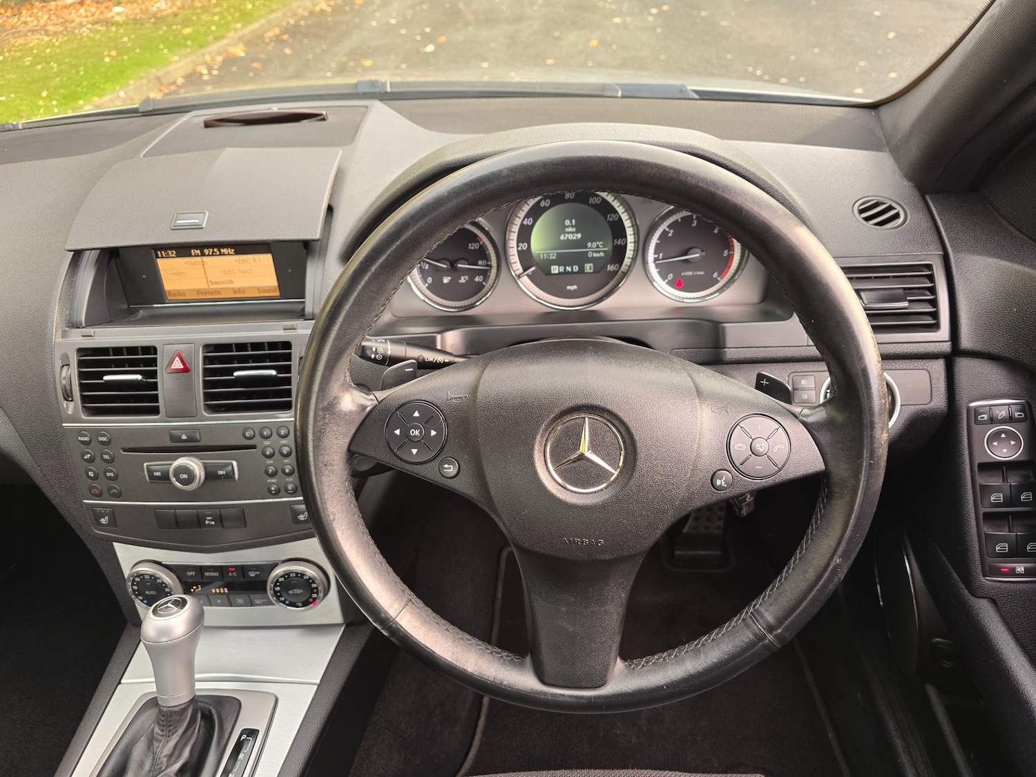 Used Mercedes-Benz C Class 2010 for sale - 76334410: Photo 3