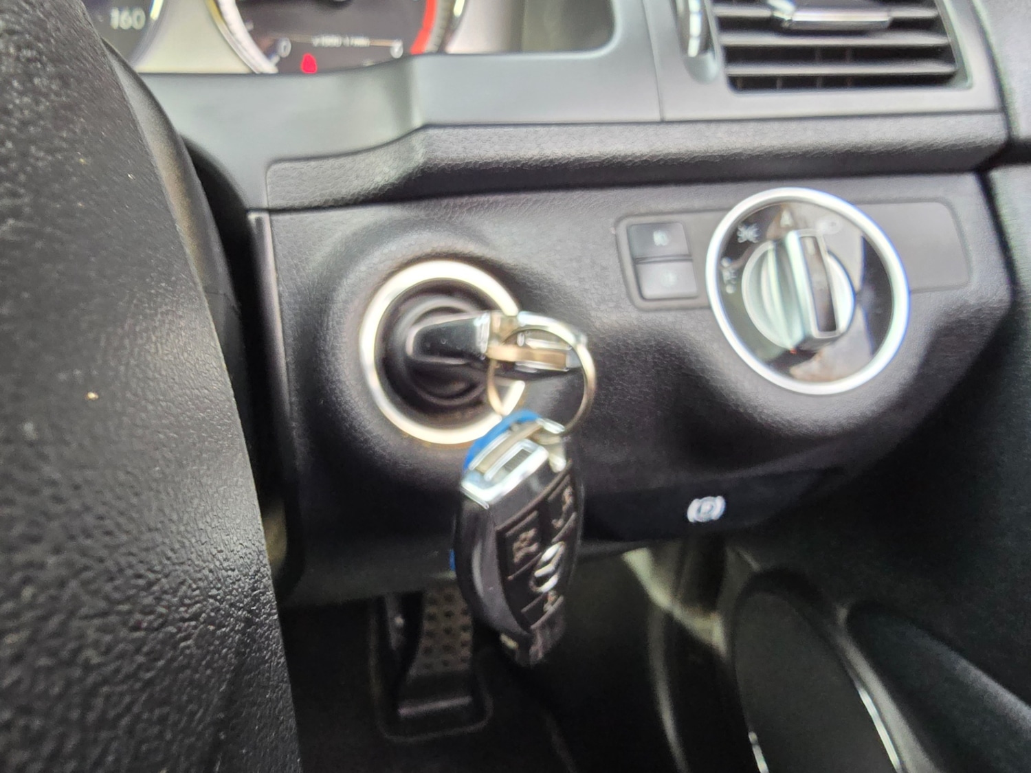 Used Mercedes-Benz C Class 2010 for sale - 76334410: Photo 42