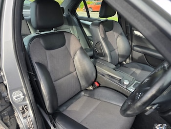 Used Mercedes-Benz C Class 2010 for sale - 76334410: Photo