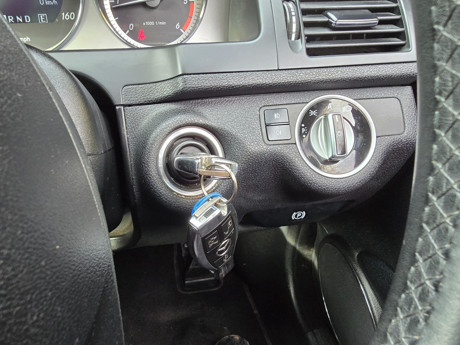 Used Mercedes-Benz C Class 2010 for sale - 76334410: Photo 9