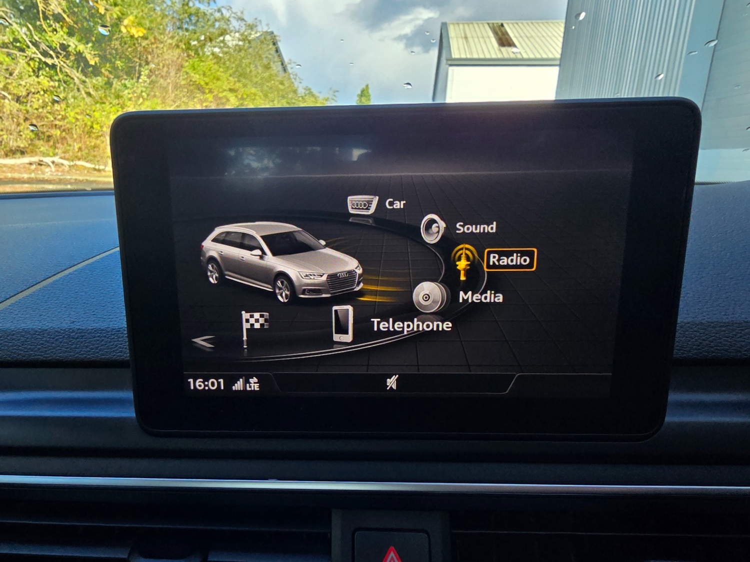 Used Audi A4 2017 for sale - 75807311: Photo 17