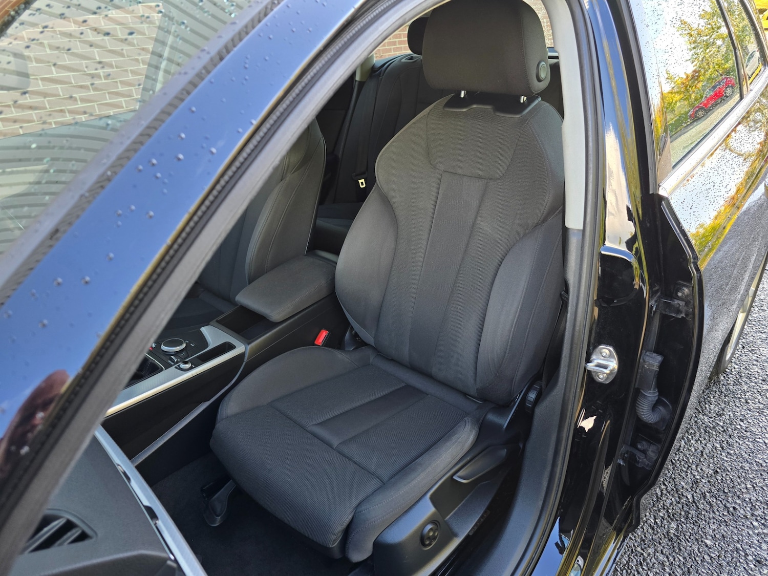 Used Audi A4 2017 for sale - 75807311: Photo 27