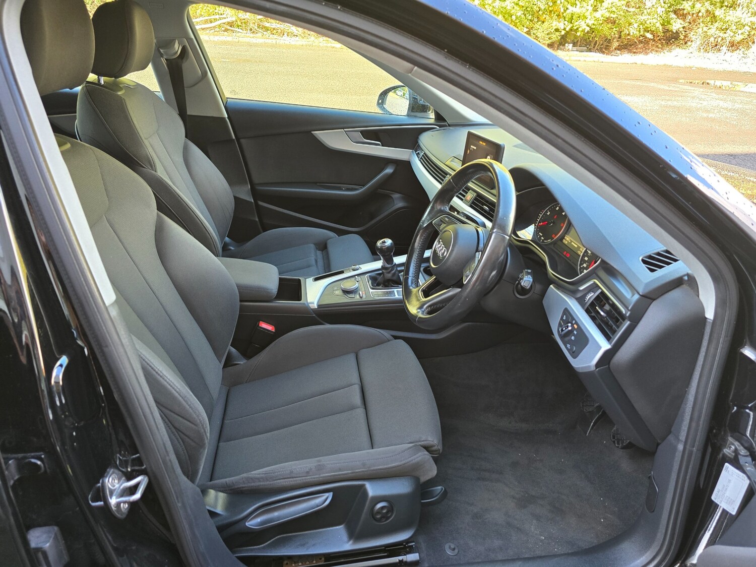 Used Audi A4 2017 for sale - 75807311: Photo 30