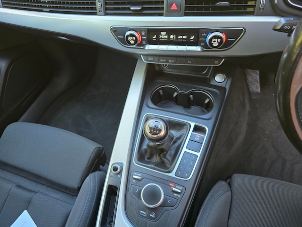 Used Audi A4 2017 for sale - 75807311: Photo 4