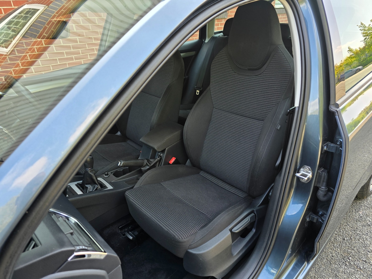 Vehicle 29