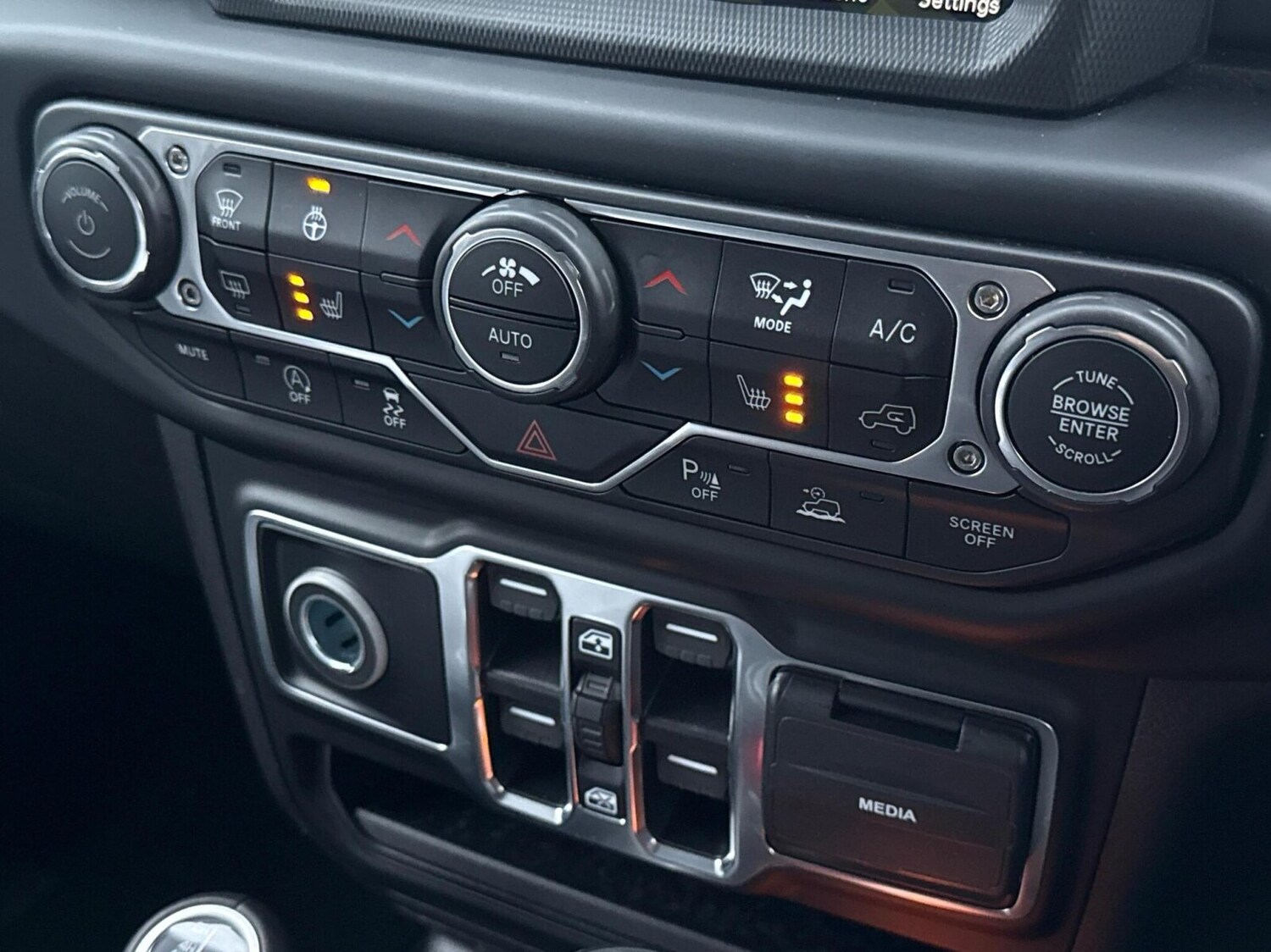 Used Jeep Wrangler 2023 for sale - 76675724: Photo 23