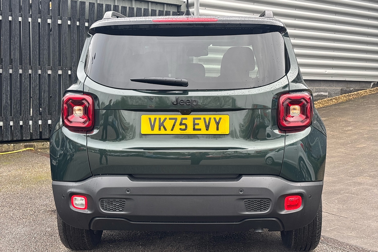 Used Jeep Renegade 2025 for sale - 77759252: Photo 4