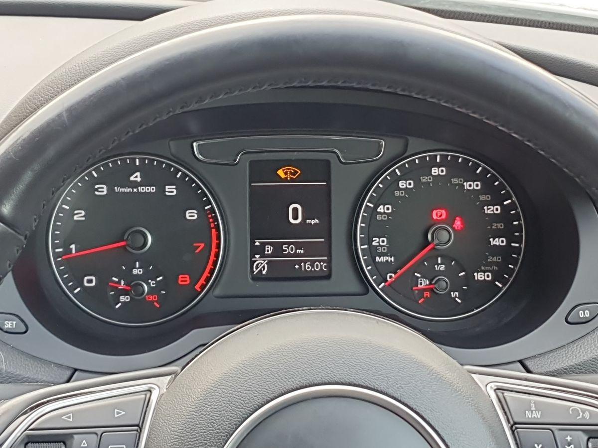 Used Audi Q3 2017 for sale - 76556897: Photo 13