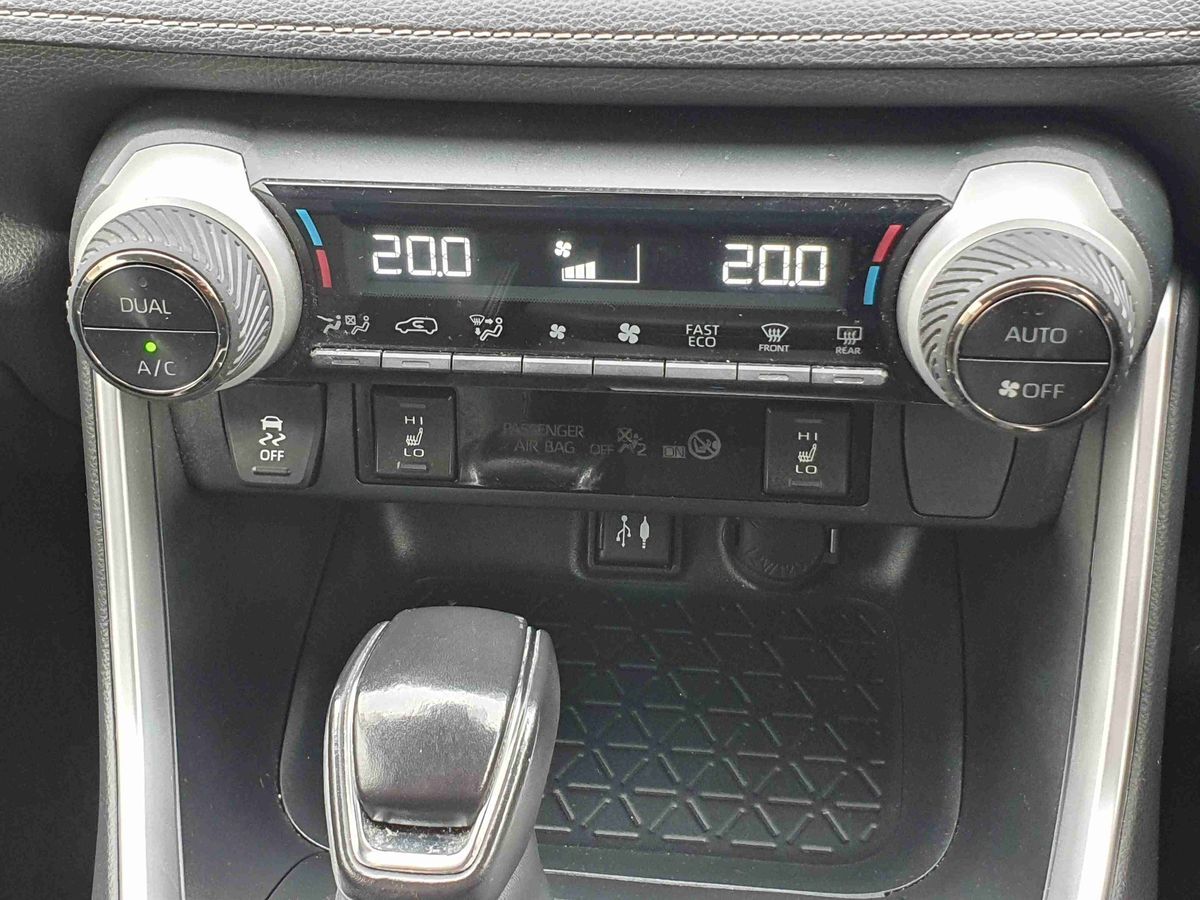 Used Toyota RAV4 2019 for sale - 77885390: Photo 26