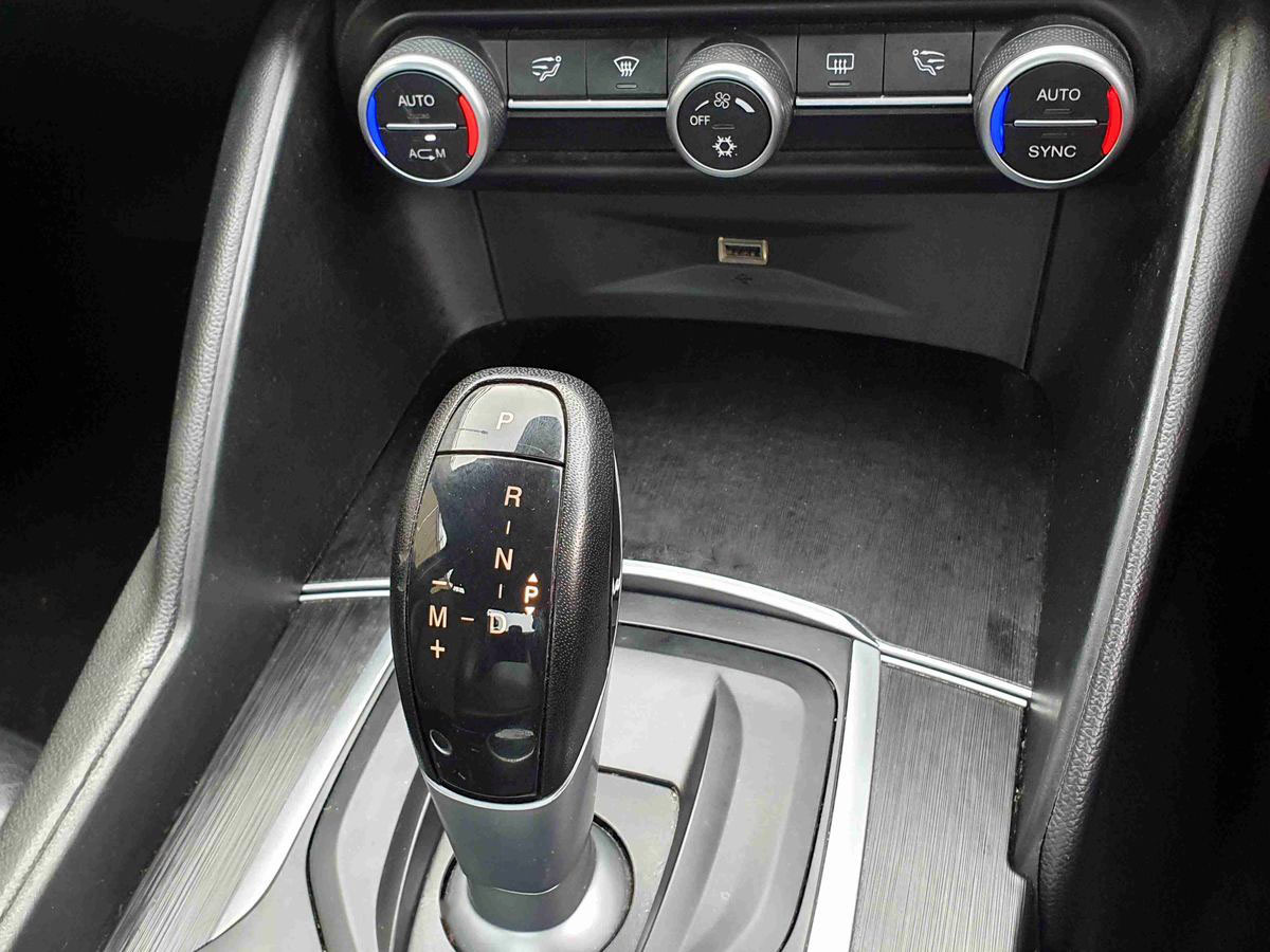 Used Alfa Romeo Giulia 2017 for sale - 77151482: Photo 25