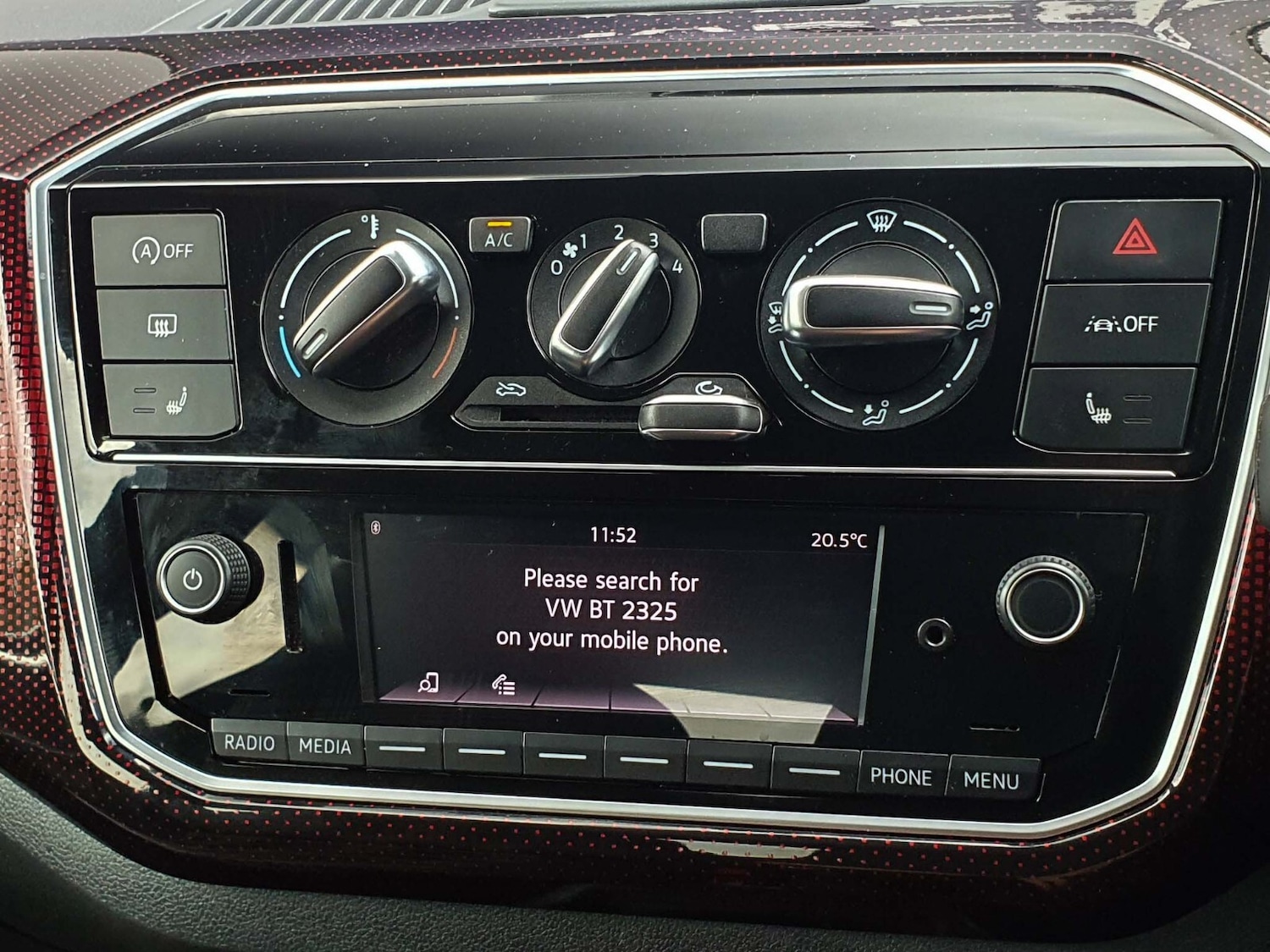 Used Volkswagen up! 2023 for sale - 76556909: Photo 21