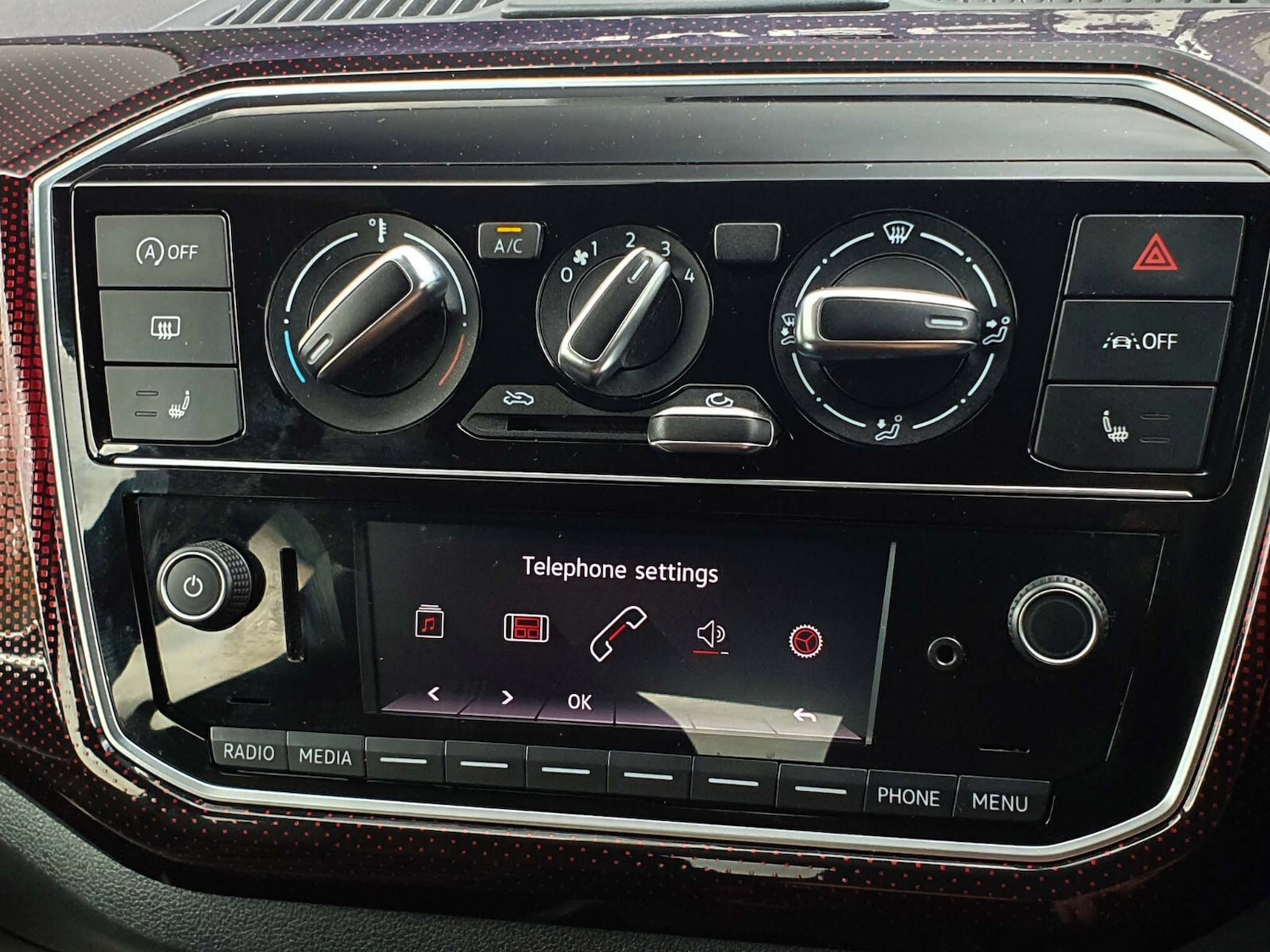 Used Volkswagen up! 2023 for sale - 76556909: Photo 22