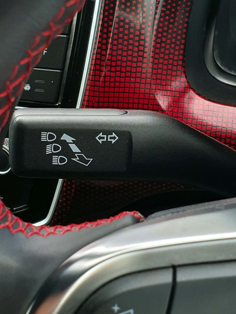 Used Volkswagen up! 2023 for sale - 76556909: Photo 27