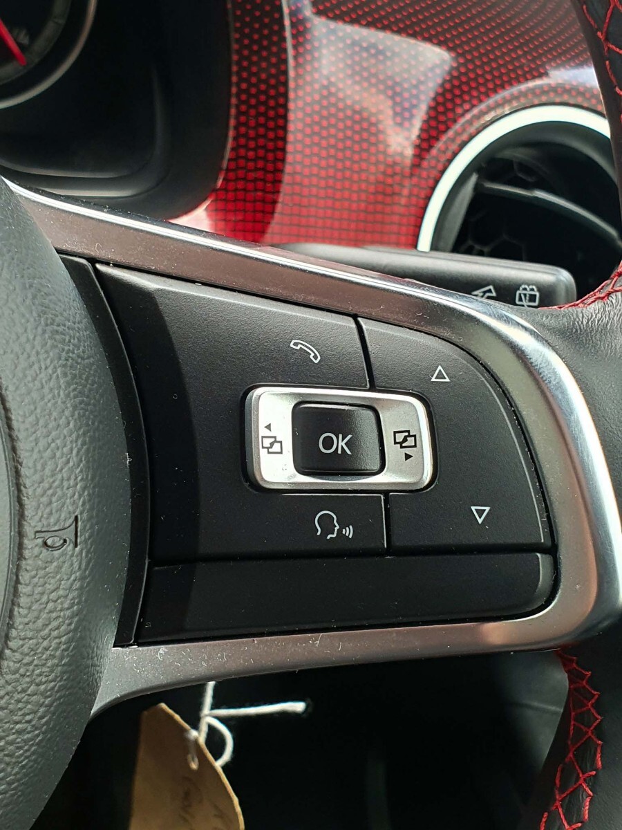 Used Volkswagen up! 2023 for sale - 76556909: Photo 31