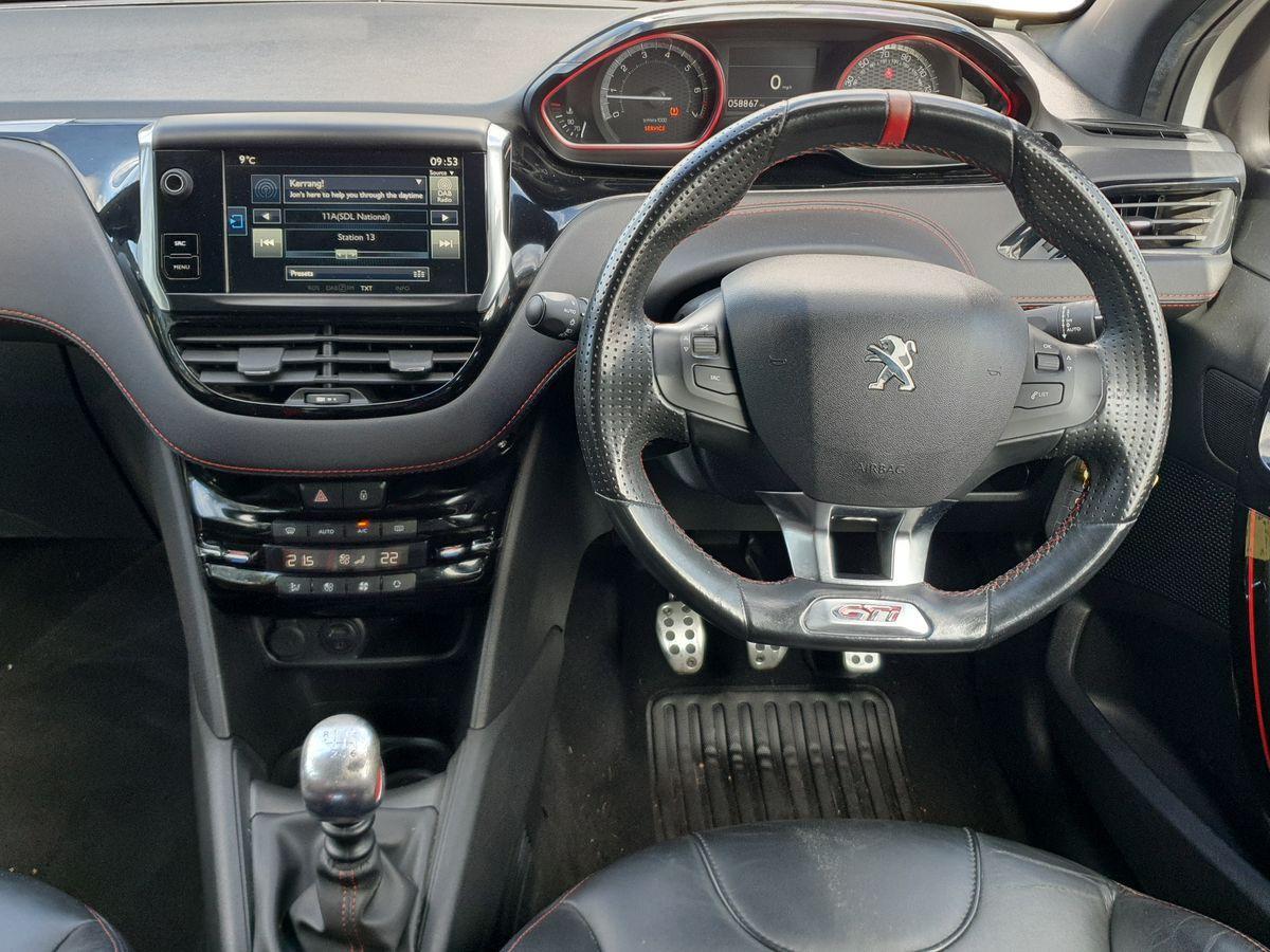 Used Peugeot 208 2017 for sale - 76881951: Photo 11