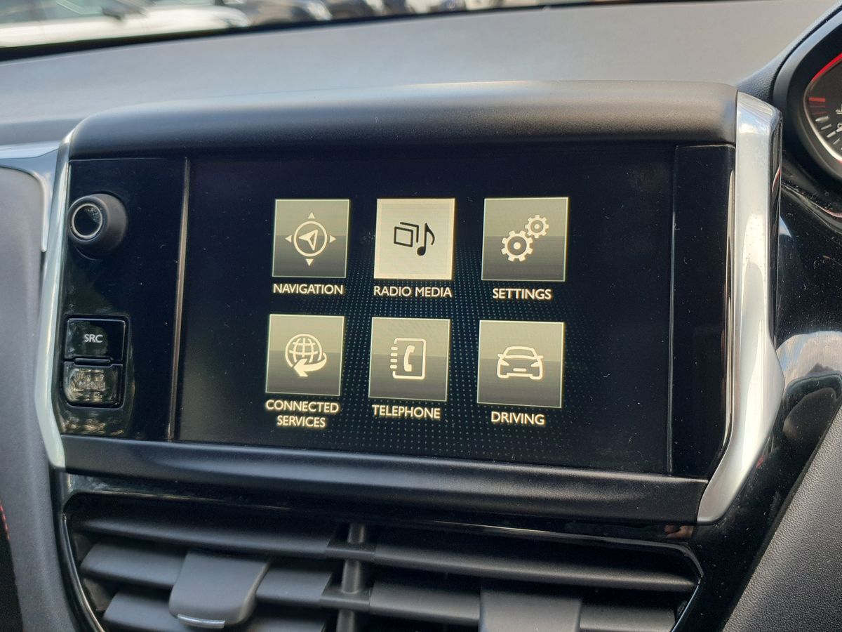 Used Peugeot 208 2017 for sale - 76881951: Photo 17