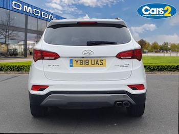 Used Hyundai Santa Fe 2018 for sale - 76557014: Photo