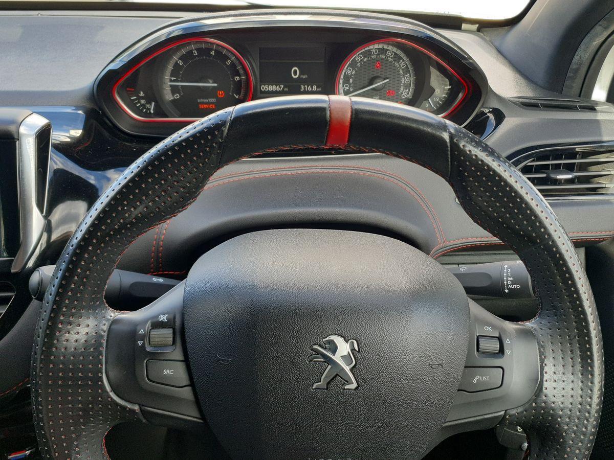 Used Peugeot 208 2017 for sale - 76556876: Photo 12